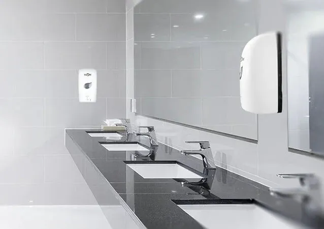 Lotion/Soap Dispenser - Globe Touch-Free Dual Tip Bulk, 4670W / 4670B